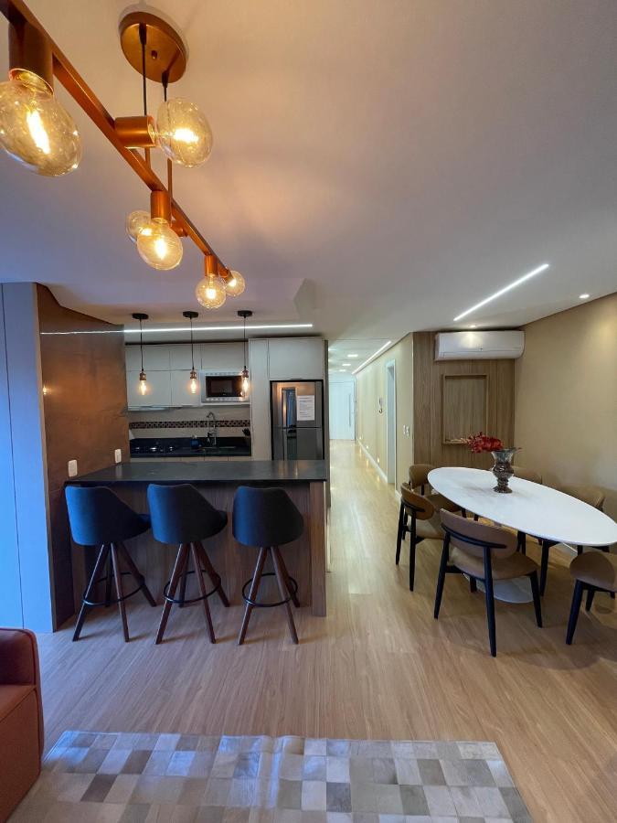 Apartamento Espetacular, 2 Suites, A 30M Da Rua Coberta Gramado Exterior foto